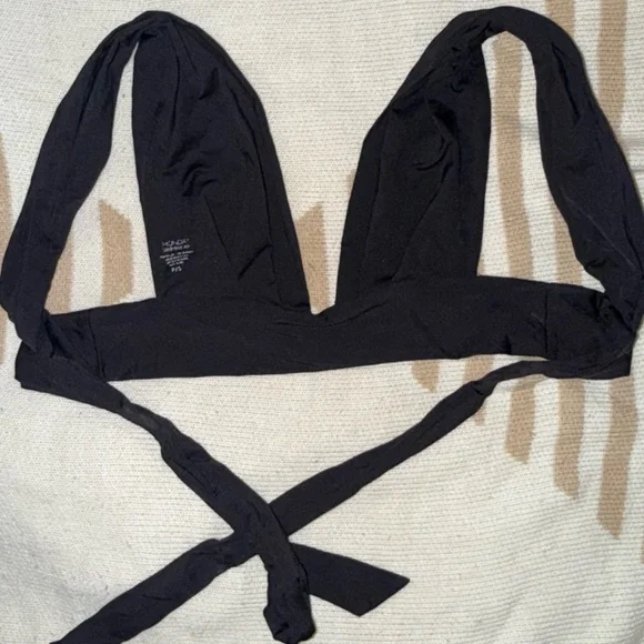 Monday Swimwear | Aruba Top Black Size S/M - Picture 5 of 6